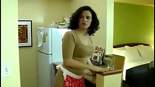 Hot amateur housewife drilled in the kitchen